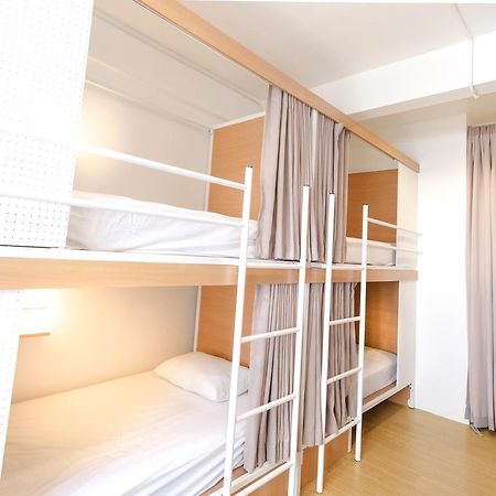 Simple To Sleep Hostel Bangkok Exterior foto
