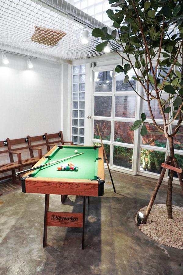 Simple To Sleep Hostel Bangkok Exterior foto