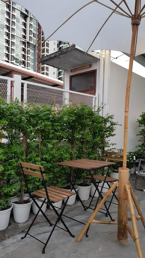 Simple To Sleep Hostel Bangkok Exterior foto