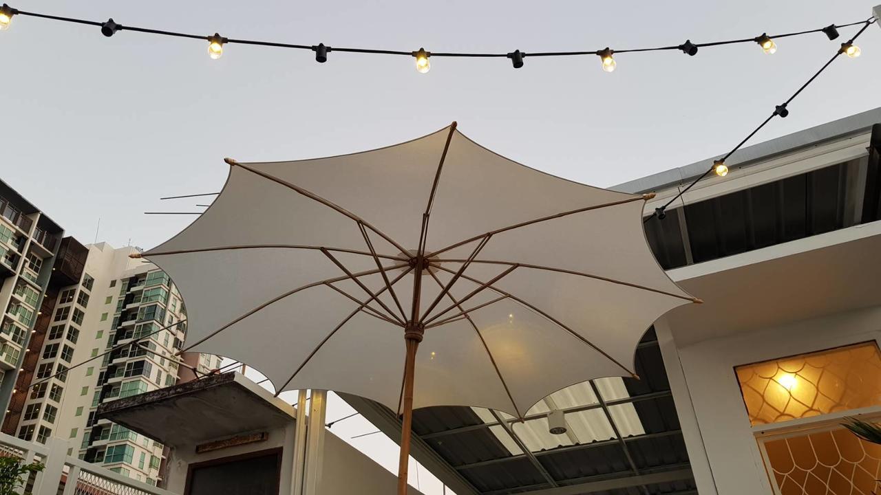 Simple To Sleep Hostel Bangkok Exterior foto